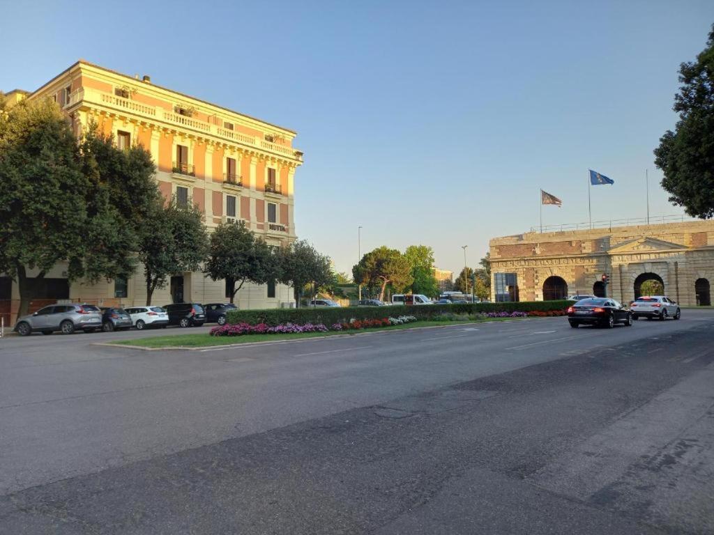 Luxury Verona Apartment City Centre Exterior photo