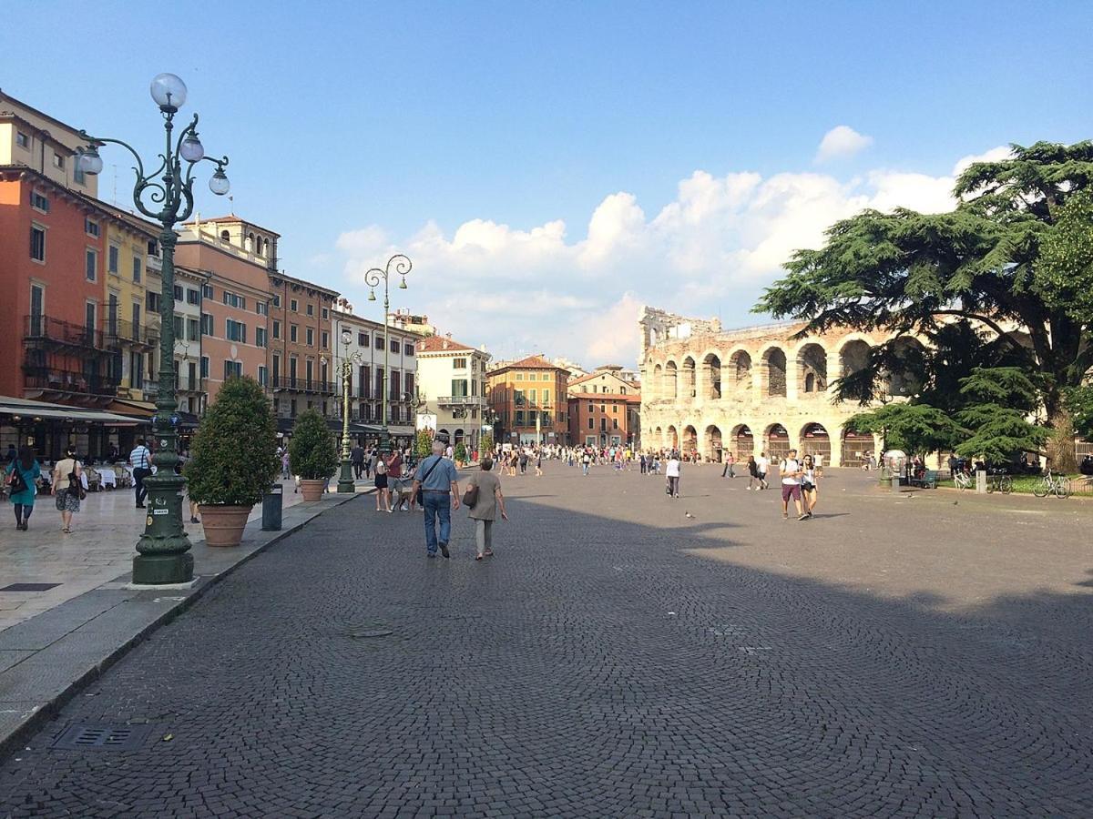 Luxury Verona Apartment City Centre Exterior photo